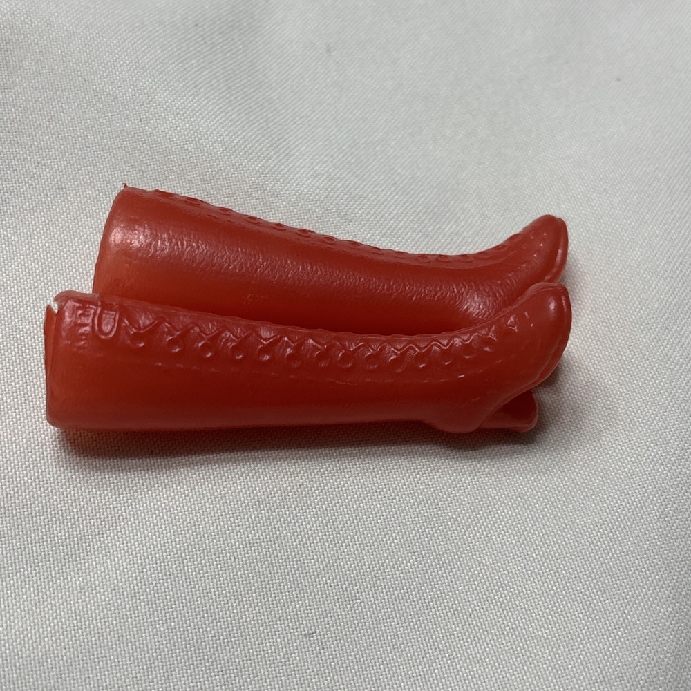 VINTAGE 1970's MATTEL BARBIE RED KNEE HIGH‎ PLASTIC LACE UP BOOTS SHOES 6.5cm